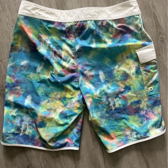 RVCA Size 36 Mens Multicolor Swim Trunks - Picture 2 of 4